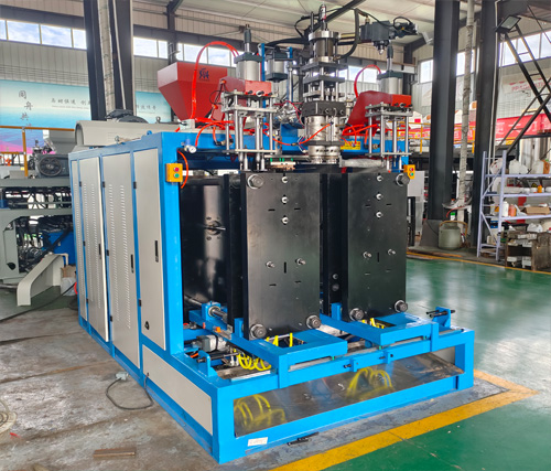 26、播種管吹塑機1.jpg